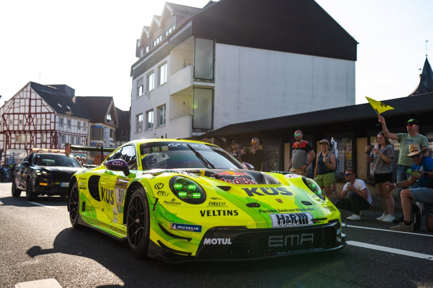 53. ADAC RAVENOL 24h N&uuml;rburgring 2025 - Foto: Gruppe C Photography; #911 Porsche 911 GT3 R (992), Manthey EMA: Kevin Estre, Ayhancan Guven, Thomas Preining
